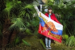 20 мая в «Смене» отроется выставка московского фотографа Юлии Абзалтдиновой — The Big Game, посвященная глобальным изменениям в жизни страны