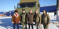 В День государственного флага Татарстана мэр Бугульмы передал военнослужащим КАМАЗ - ИА Татар-информ