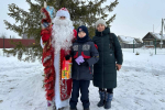 Евгений Варакин исполнил новогодние мечты троих детей