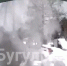 Сошедший с крыши снег едва не убил мужчину с ребенком в Татарстане - ТРК Татарстан-Новый век