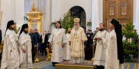 Митрополит Кирилл совершил Литургию в Рождественский сочельник - Реальное время