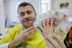 Среднемесячная зарплата в Татарстане достигла 72 тысяч рублей