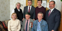 Труженику тыла из Набережных Челнов вручили медаль в честь 80-летия Победы - ТРК Татарстан-Новый век