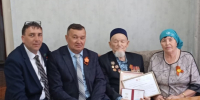Подарки ветерану АПК и участнику Великой Отечественной войны к 100-летию и празднику Победы - Федерация профсоюзов РТ