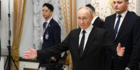 Семья погибшего в зоне СВО татарстанца сидела около Путина на параде - ProKazan.Ru