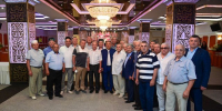Рустам Минниханов поделился снимком со встречи с одногруппниками - ТРК Татарстан-Новый век