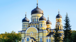 Священник раскрыл, нужно ли креститься перед храмом