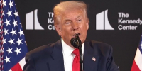 Трамп заявил, что в ближайшее время не видит смысла думать о новых санкциях против России - Реальное время