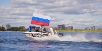 На улице Баумана в Казани прошла акция, посвященная Дню государственного флага России - ИА Татар-информ