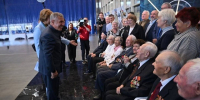 Минниханов поздравил КВЗ с 85-летием - ТРК Татарстан-Новый век