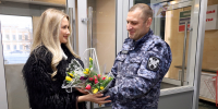 В Управлении Росгвардии по Татарстану женщин поздравили с праздником весны - Росгвардия