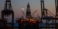 Цены на нефть Brent и WTI рухнули более чем на 15% - Реальное время