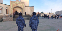 Росгвардейцы выполнили задачу по охране общественного порядка во время празднования Ураза-байрама в Татарстане - Росгвардия