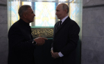 Путин начал программу в Казани с посещения Благовещенского собора и мечети «Кул-Шариф»