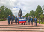 В Набережных Челнах пожарные отметили День Государственного флага РФ торжественным построением