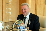 Минниханов наградил экс-гендиректора «Транснефть — Прикамье» медалью